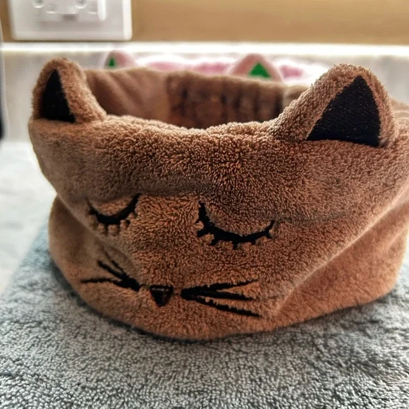 Cute Pink and Brown Elastic Cat Ear Headbands. Wear when washing off makeup - Picture 5 of 5